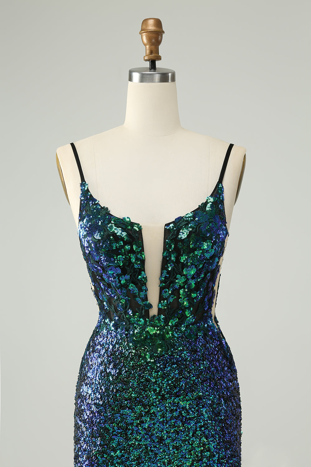 Luolandi Sparkly Spaghetti Straps Tight Short Homecoming Dress With Sequins Open Back