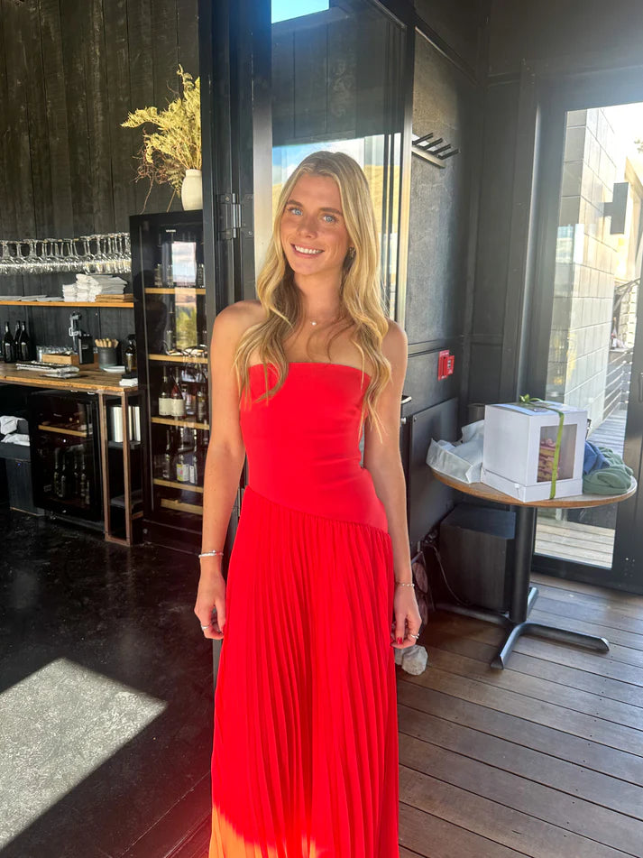 Luolandi Red Strapless A-Line Pleated Simple Long Party Dress Off Shoulder Evening Dress