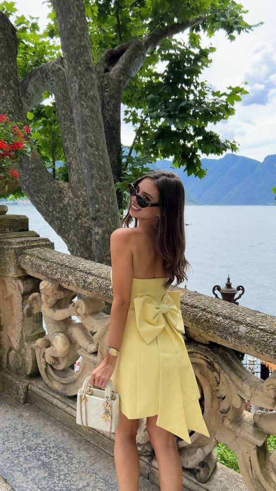 Luolandi Sweetheart Strapless Short Prom Dress Charming Homecoming Dress Cute Graduation Dress Simple Birthday Party Dress With Bow