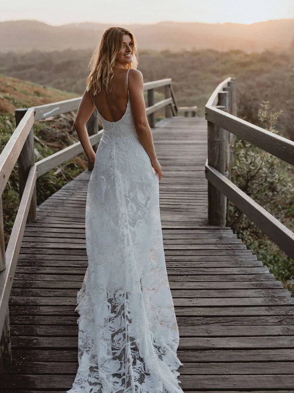 Luolandi A-Line Lace Backless V-Neck Spaghetti Straps Wedding Dress Charming
