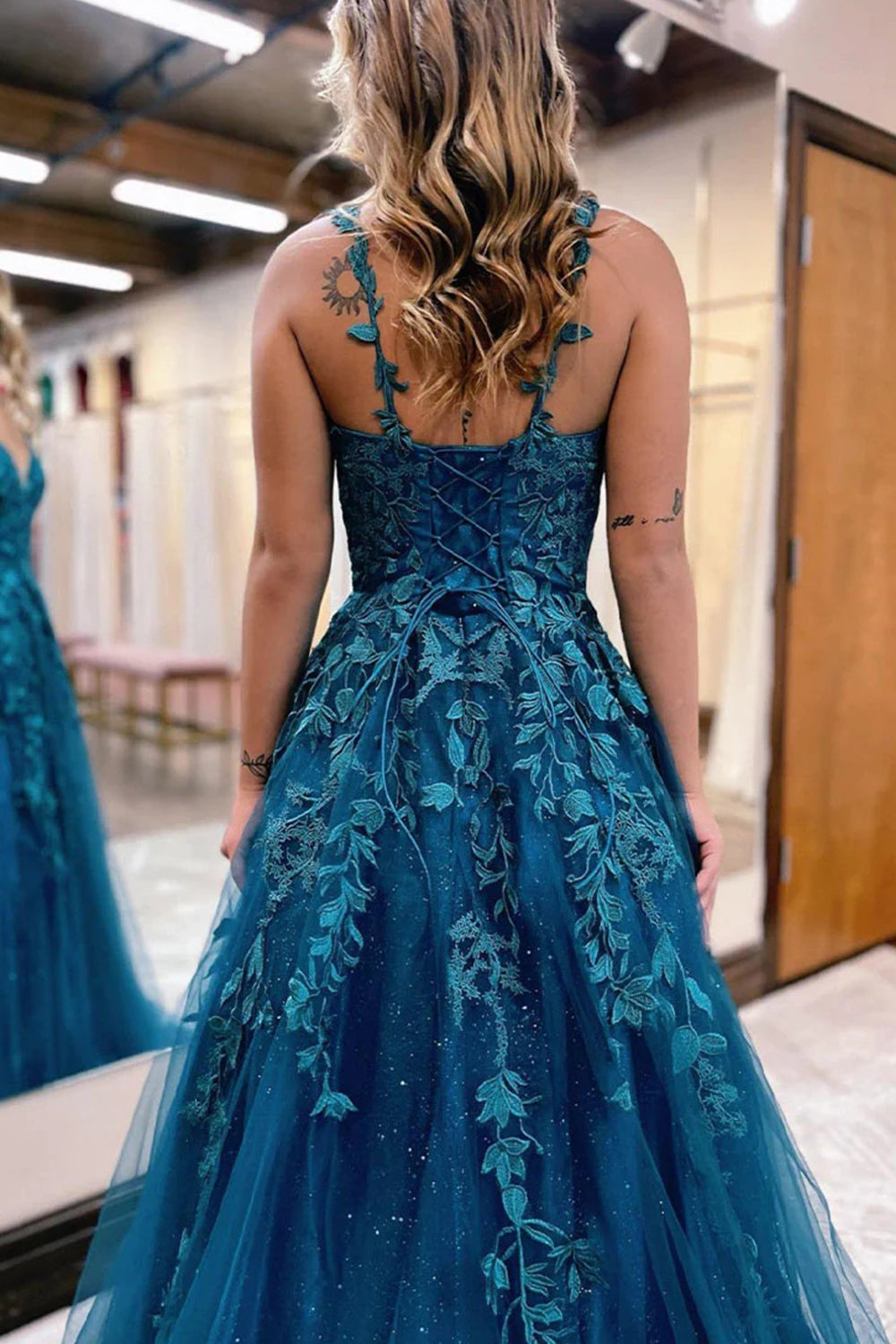 Luolandi Glitter Blue Lace A-Line Tulle Long Prom Dress Floor Length with Appliques