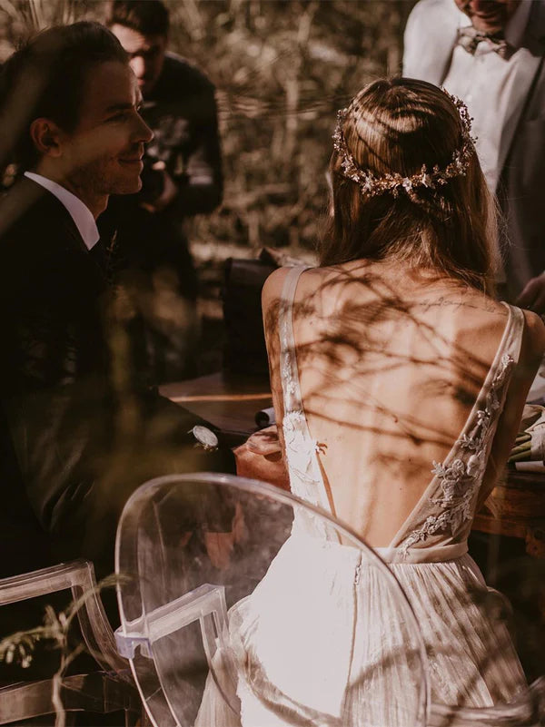 Luolandi Charming V-neck Tulle Wedding Dresses A-line Appliqued Bridal Gowns Elegant