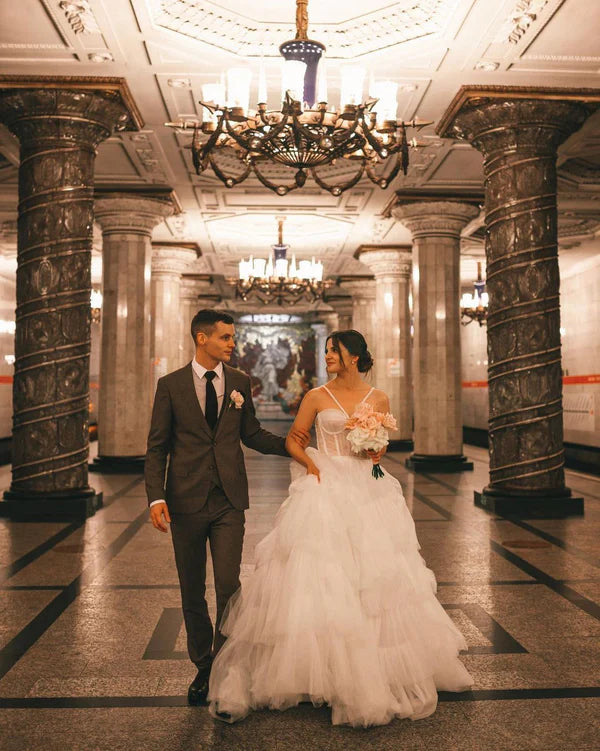 Luolandi Sweetheart Multilayer Network Beaded Wedding Dresses Floor Length Charming Bridal Gown