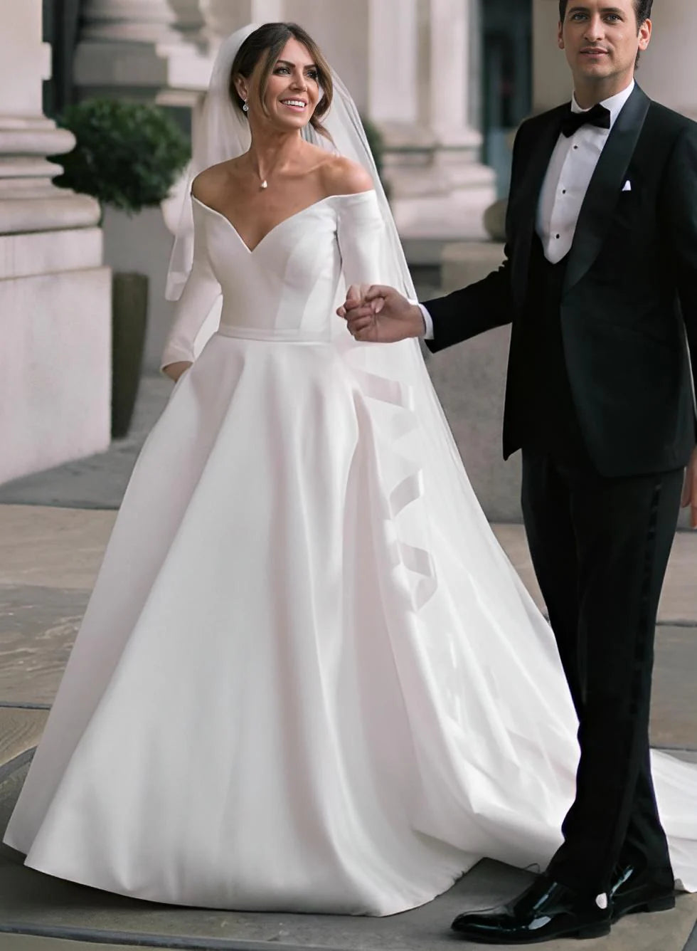 Luolandi Off-The-Shoulder Wedding Dresses With Elegant Ball-Gown Long Sleeves Simple Solid Color