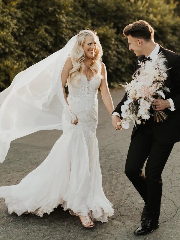 Luolandi Fabulous Chiffon V-Neck Backless Sleeveless Sweep Train Wedding Dresses Charming