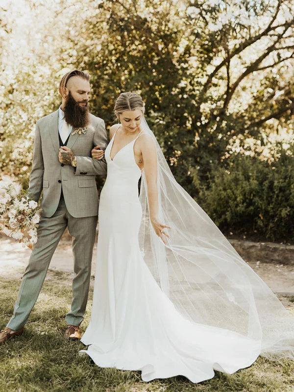 Luolandi Mermaid Spaghetti Straps V-Neck Sweep Train Wedding Dresses Elegant Bridal Gown