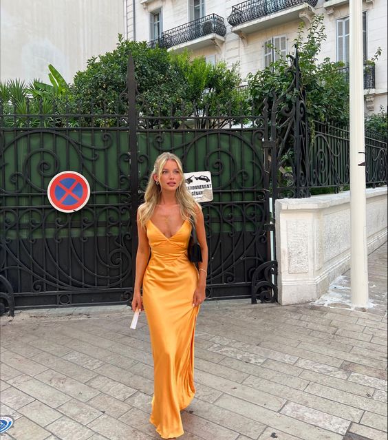 Luolandi Simple Satin Long Prom Dress V-neck Charming Evening Party Dress Formal Dress