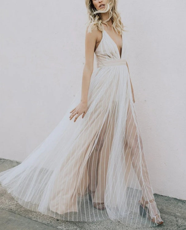 Luolandi Sexy Tulle Spaghetti Straps Neckline A-line Wedding Dresses V-neck Formal Dress Party Dress