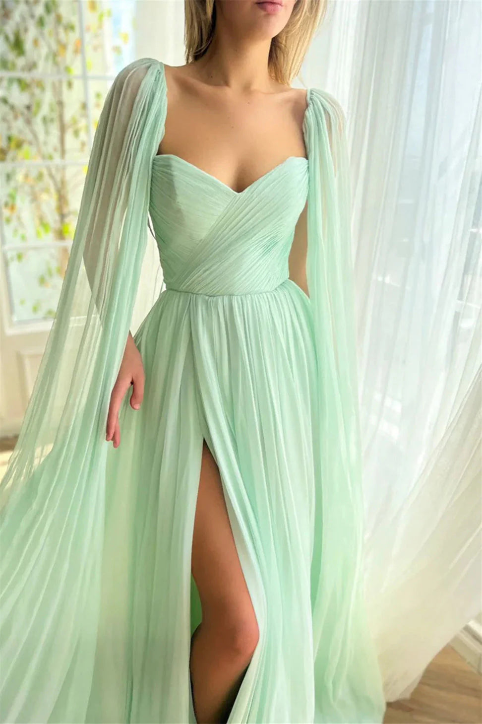 Luolandi Mint Green A Line Evening Dress Sweetheart Wedding Guest Dress With Slit Solid Color