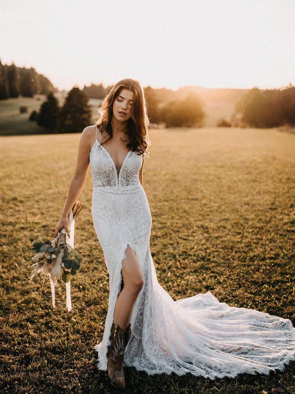 Luolandi Beautiful Slit V-Neck Lace Spaghetti Straps Sheath Wedding Dress Sexy Bridal Gown