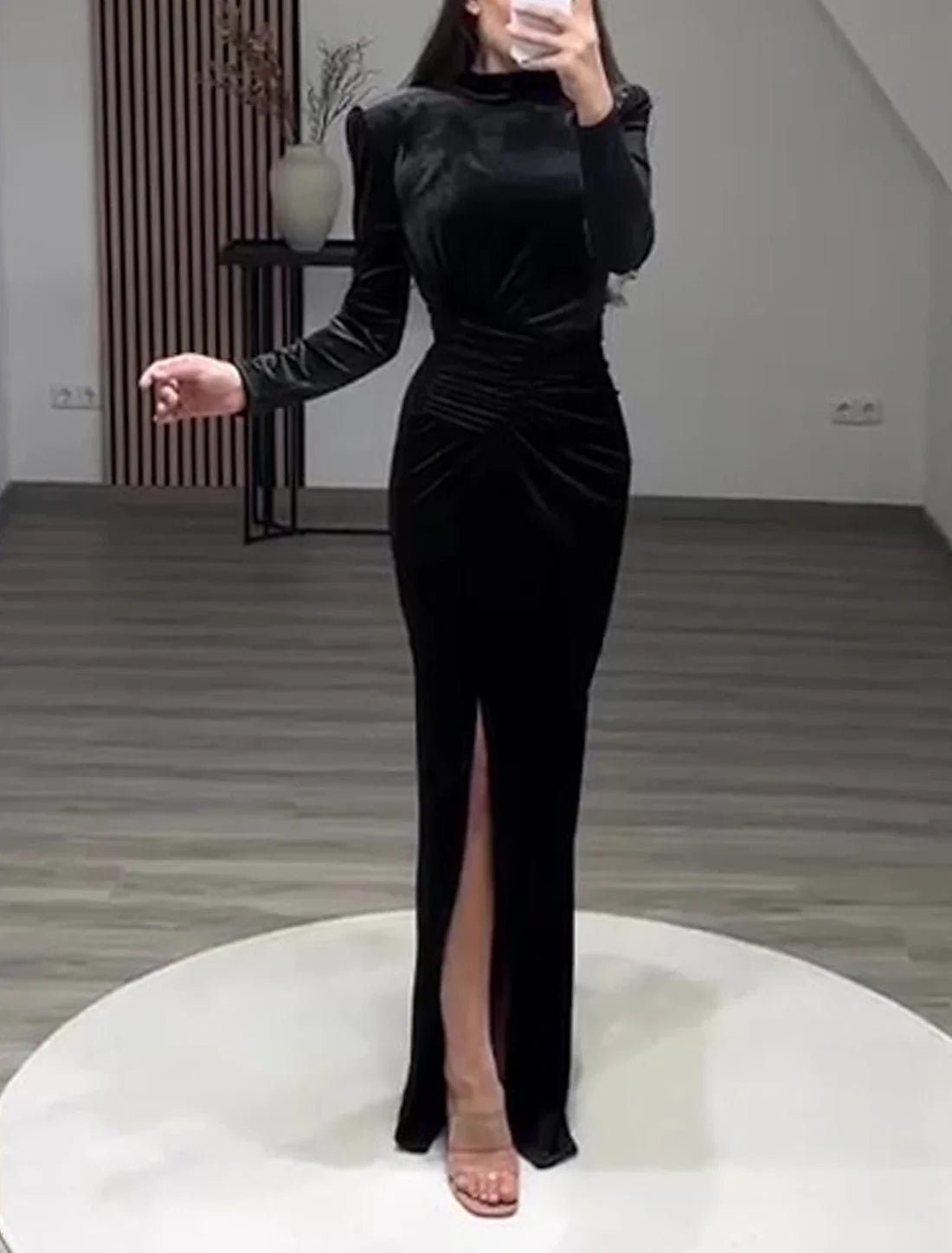 Luolandi Sheath / Column Evening Gown Elegant Dress Formal Cocktail Party Floor Length Long Sleeve High Neck Velvet with Slit Black