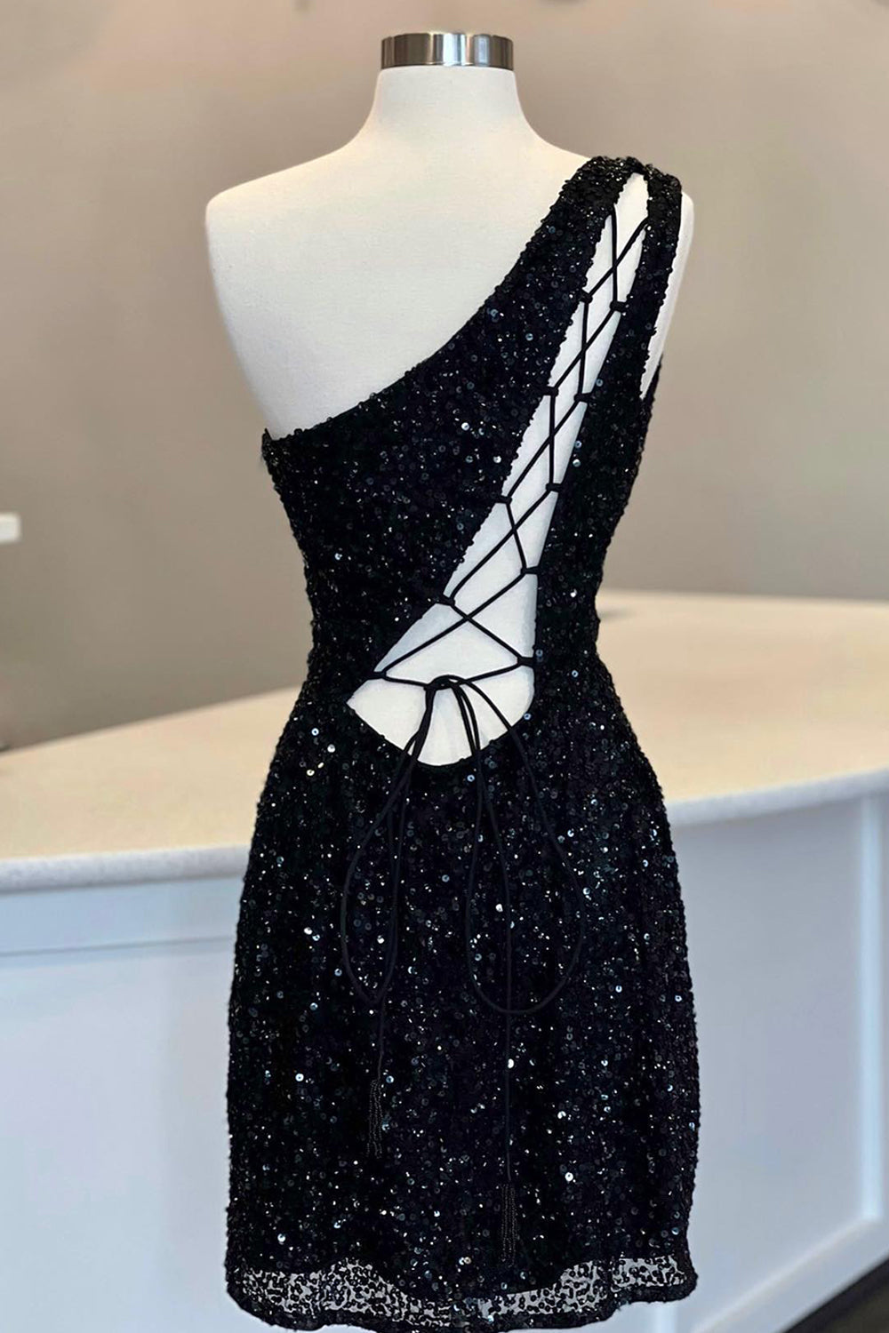 Luolandi Homecoming Dress Sequins Homecoming Dress Fitted Bodycon Short Cocktail Dresses Sexy