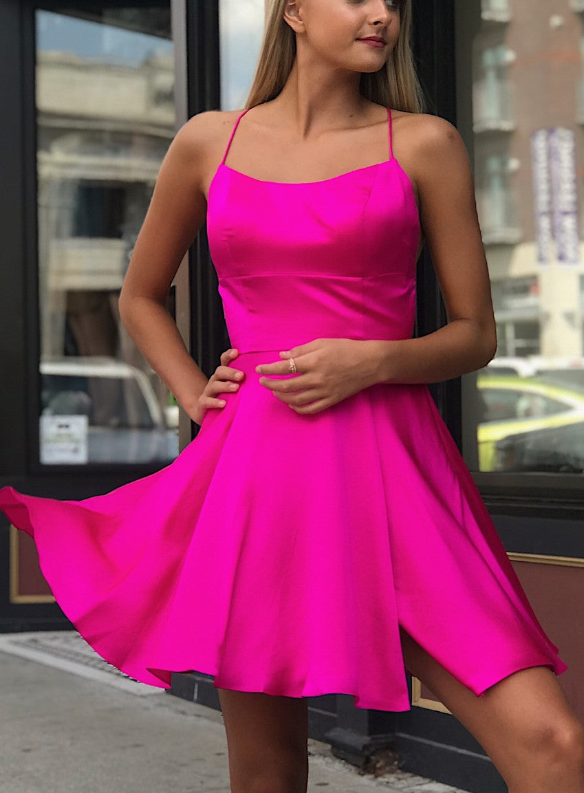 Luolandi Scoop Homecoming Dresses A Line With ASpaghetti Straps Slit Satin Short/Mini Sexy