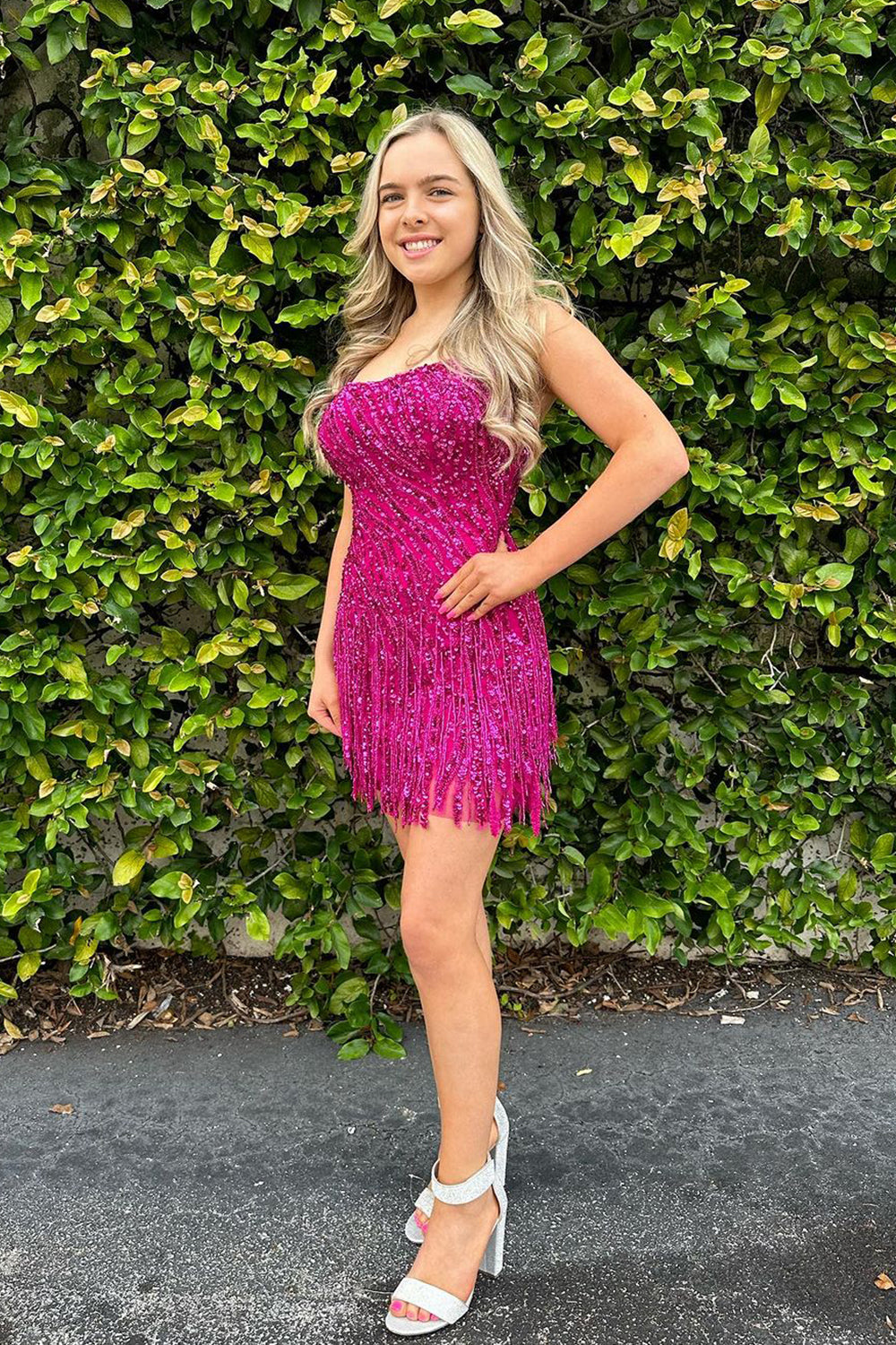 Above Knee Spaghetti Straps Sequin Bodycon Homecoming Dresses with Tassel Short Cocktail Dresses Sparkly