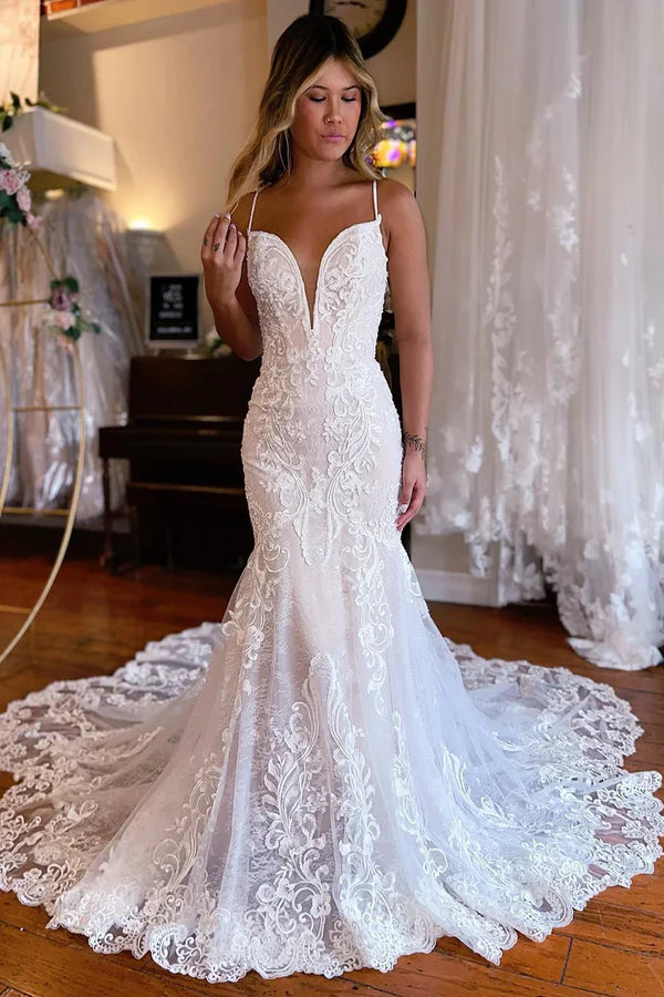 Luolandi Mermaid Spaghetti Straps Backless Long Lace Wedding Dress Beautiful