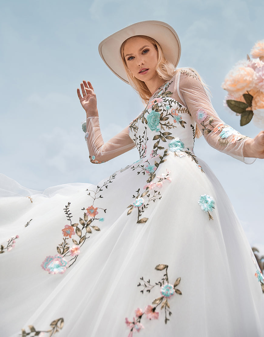 Luolandi Gorgeous A Line Tulle Long Sleeves Long Ivory Wedding Dress with Embroidery Flowers