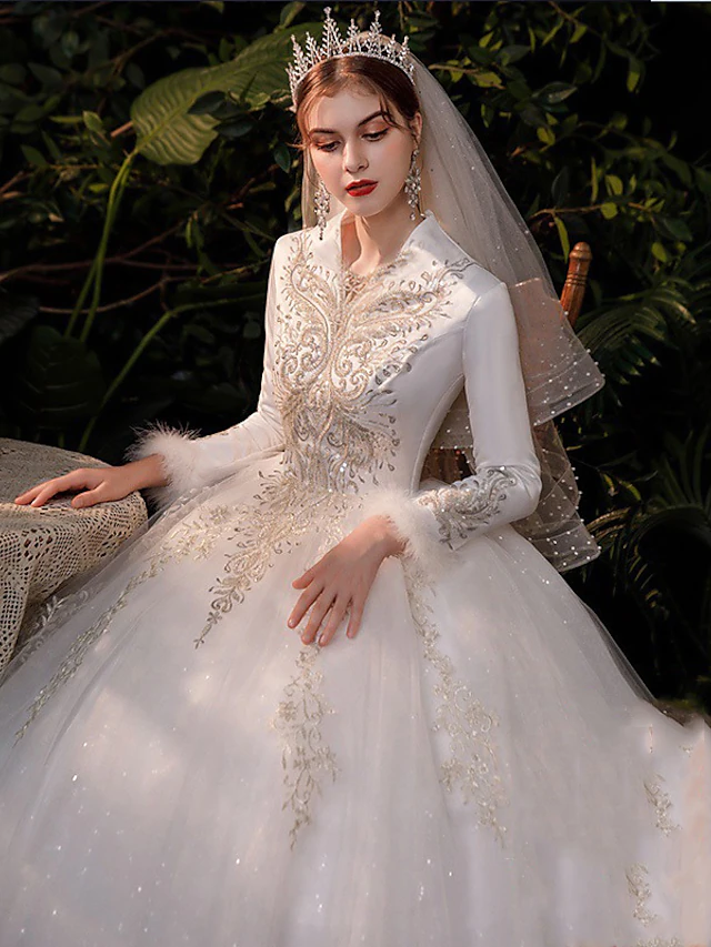 Luolandi Princess Ball Gown Wedding Dresses V Neck Floor Length Lace Tulle Long Sleeve Romantic Sparkle & Shine