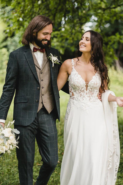 Luolandi A-Line V Neck Chiffon Wedding Dresses with Appliques Sexy Beautiful