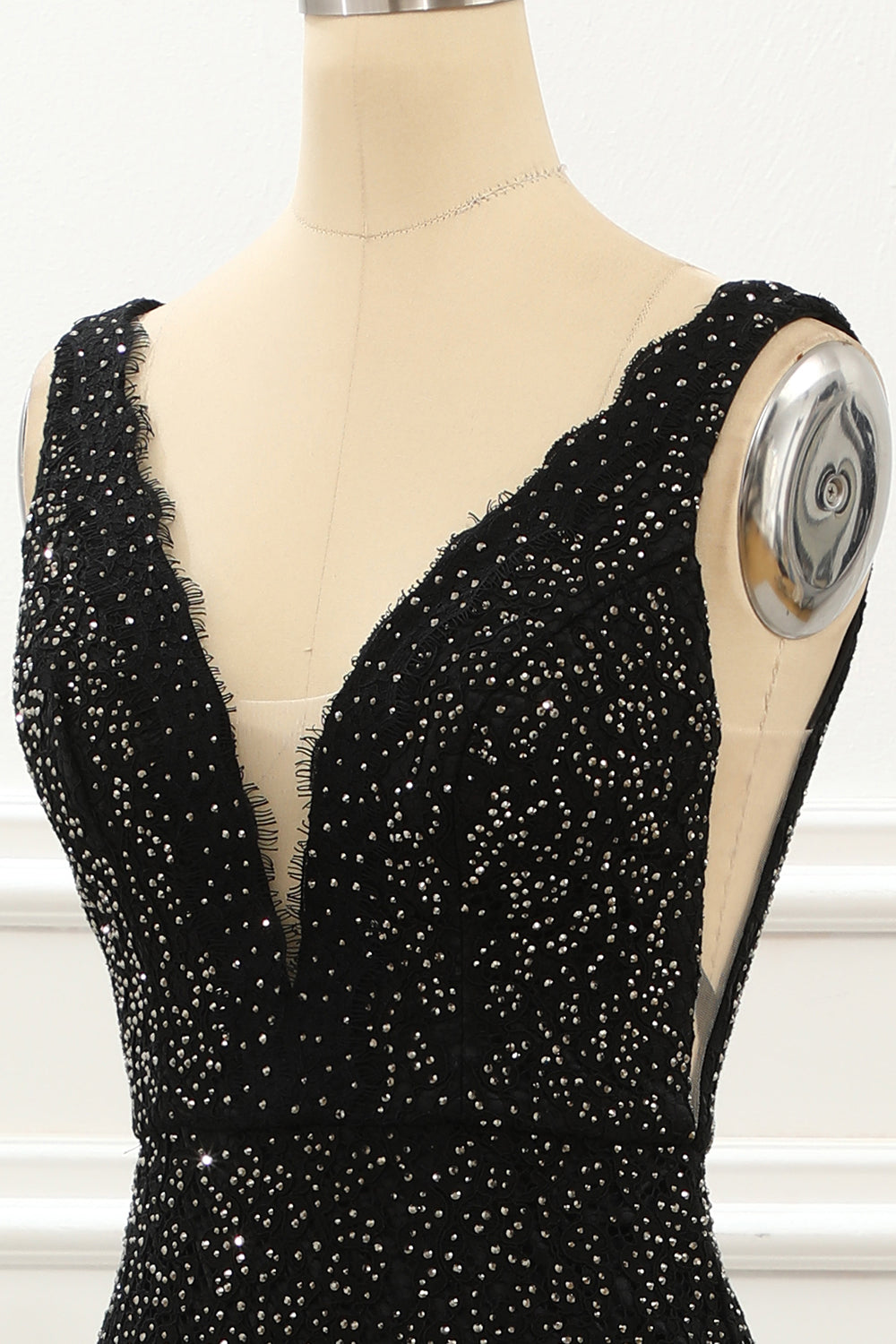 Luolandi Black Deep V Neck Lace Mermaid Prom Dress With Beading Sparkly Evening Dress