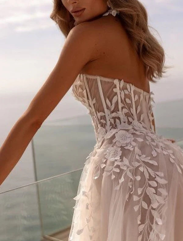Luolandi Beach Open Back Formal Wedding Dresses Ball Gown Sweetheart Sleeveless Sweep / Brush Train Tulle Bridal Gowns With Appliques