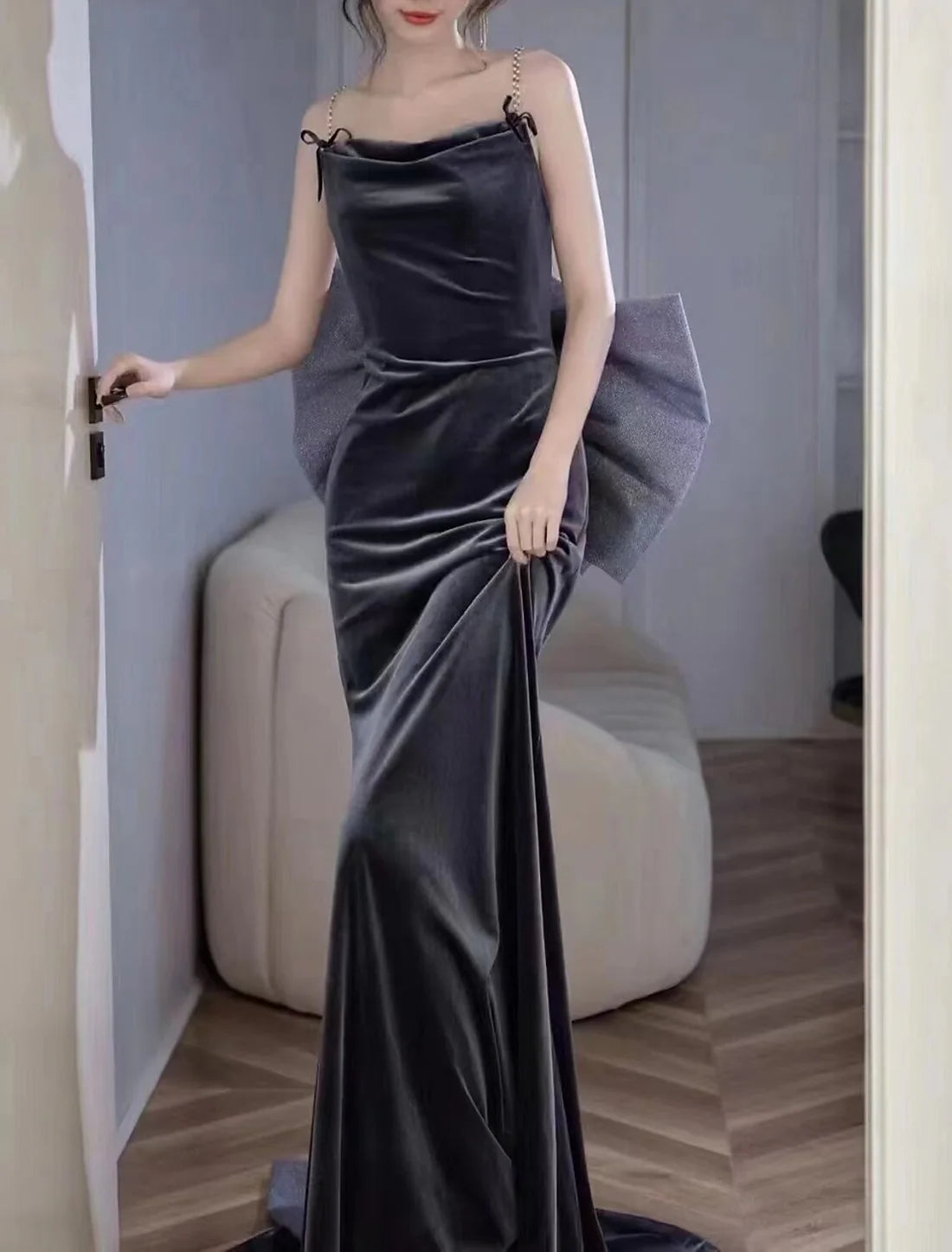 Luolandi A-Line Celebrity Style Elegant Engagement Prom Dress Spaghetti Strap Long Sleeve Sweep / Brush Train Velvet with Bow(s) Crystals Evening Dress