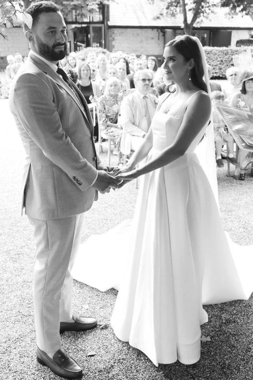 Luolandi Elegant Square Neck Satin Wedding Dresses Solid Color Sexy