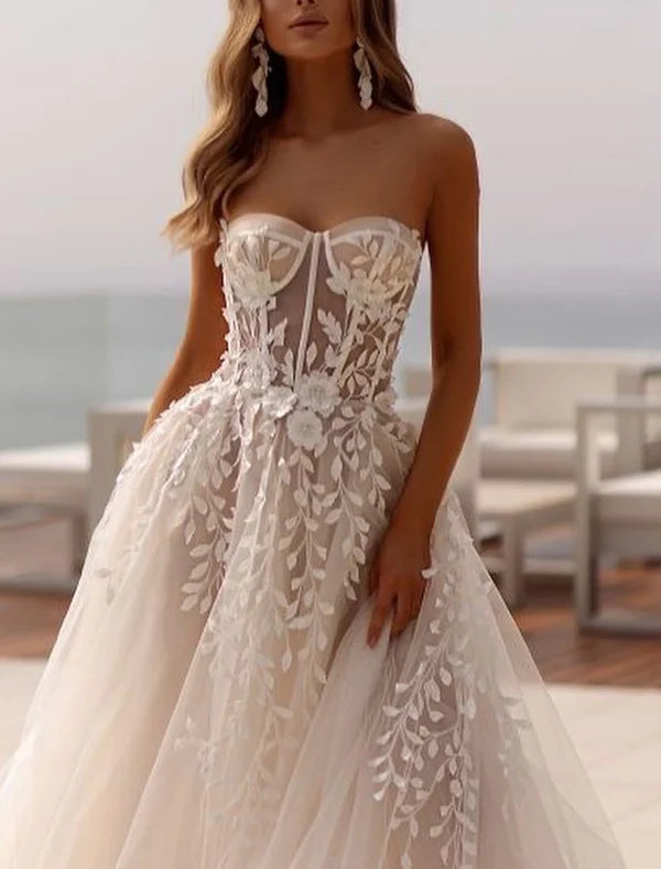 Luolandi Beach Open Back Formal Wedding Dresses Ball Gown Sweetheart Sleeveless Sweep / Brush Train Tulle Bridal Gowns With Appliques