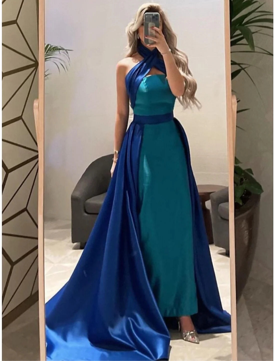Luolandi A-Line Evening Gown Elegant Dress Formal Court Train Sleeveless Halter Neck Satin with Pleats Floor Length