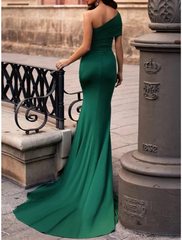Luolandi Mermaid / Trumpet Evening Gown Elegant Dress Formal Court Train Christmas Green Dress Short Sleeve One Shoulder Fabric with Slit