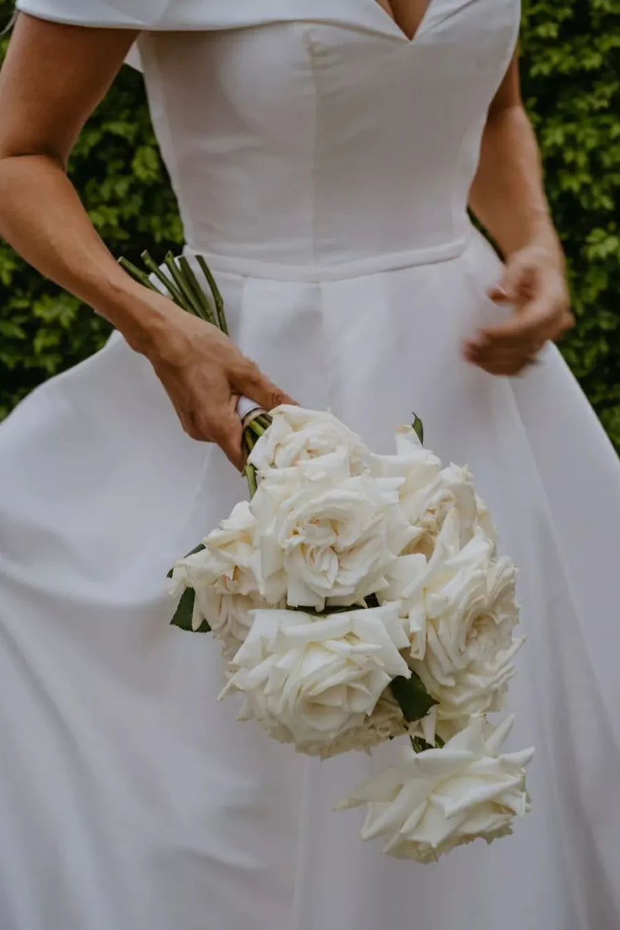 Luolandi A Line Wedding Dress Off The Shoulder Satin Bridal Dress Floor Length Solid Color Simple Bridal Gown