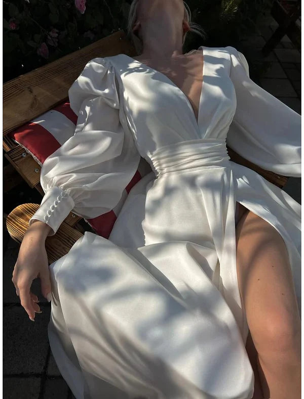 Luolandi Wedding Dresses A-Line V Neck Long Sleeve Court Train Chiffon Bridal Gowns With Pleats Solid Color Ivory