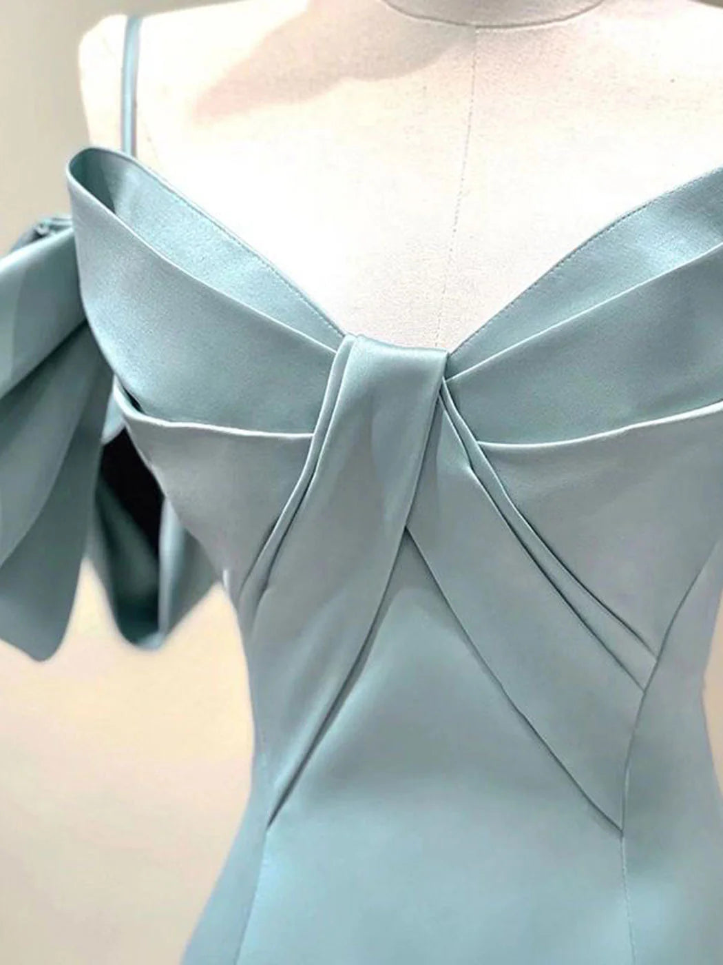 Luolandi Blue A-Line Satin Long Prom Dresses Long Formal Dresses Elegant Evening Dress december wedding guest dress