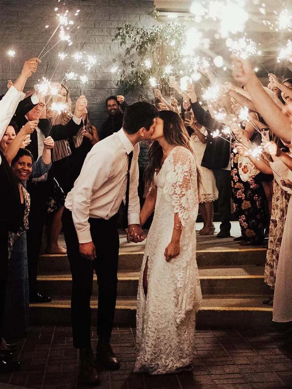 Luolandi Romantic Lace V-neck Neckline Bat Sleeves Sheath Wedding Dresses With Slit Elegant