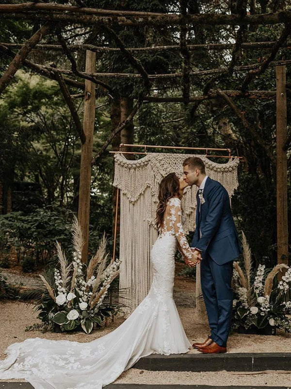 Luolandi Fabulous Long Sleeves Lace Appliqued Chapel Train Wedding Dresses Mermaid Gowns Elegant