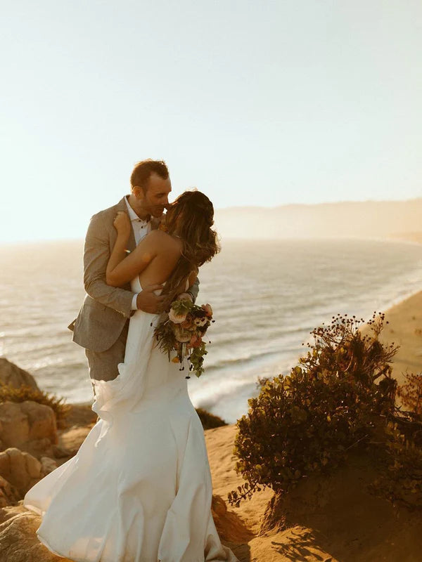 Luolandi Unique Halter Neckline Backless Satin Wedding Dresses Sleeveless Mermaid Simple Bridal Gowns