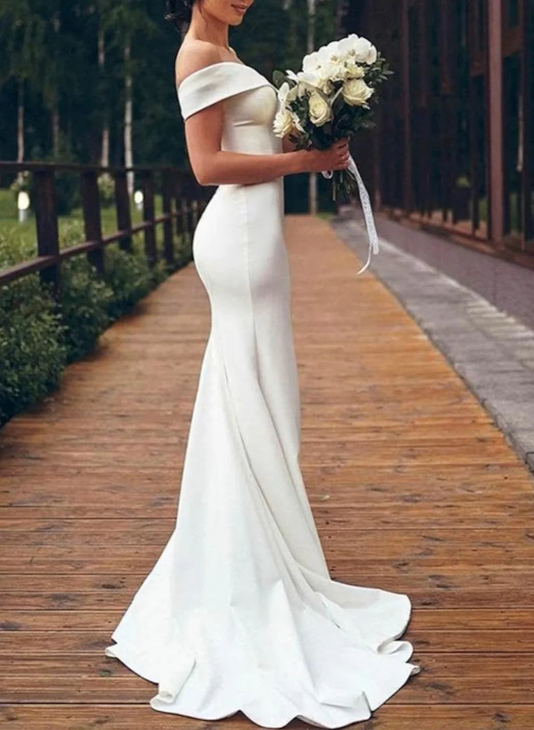 Luolandi Off-The-Shoulder Sleeveless Trumpet/Mermaid Satin Wedding Dresses With Sweep Train Simple
