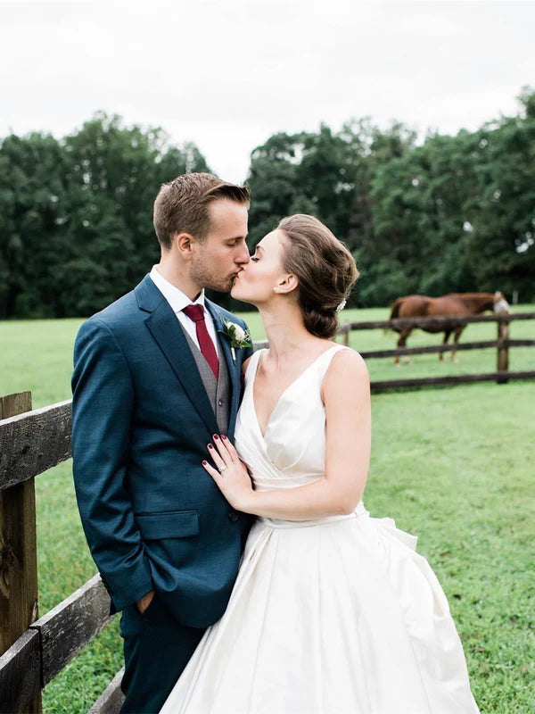 Luolandi Fashion V-neck A-line Wedding Dresses Satin Long Bridal Gowns Solid Color Elegant