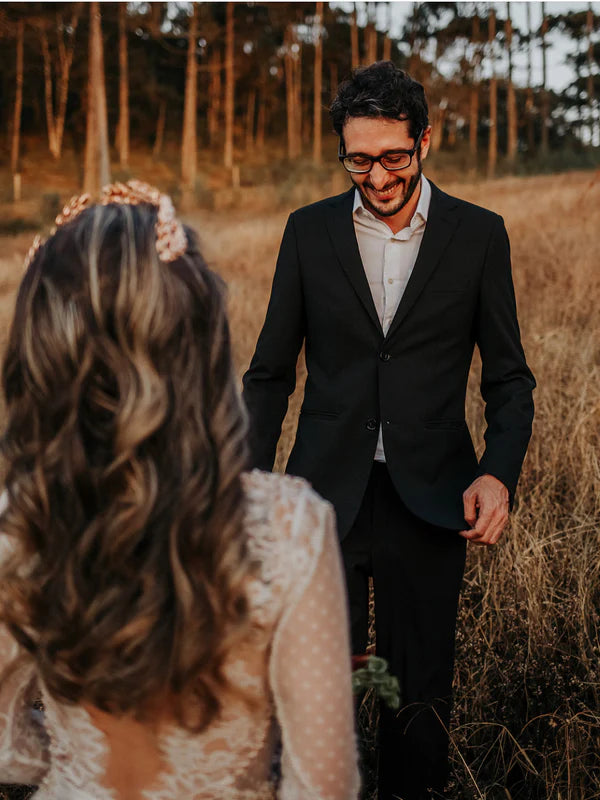 Luolandi Attractive V-neck Country A-line Wedding Dresses Lace Bridal Gowns Long Sleeves Elegant