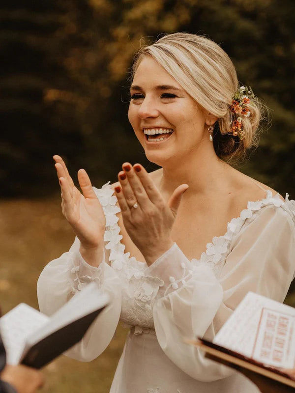 Luolandi Tulle Appliques Illusion Long Sleeves V-Neck Backless Wedding Dresses Elegant