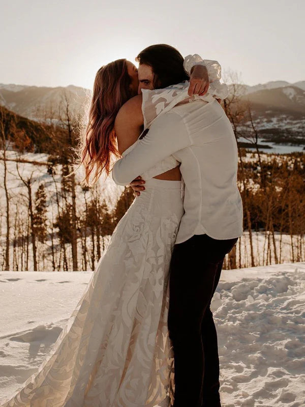 Luolandi Tulle A-Line 2 Pieces Strapless Wedding Dresses A-line V-Neck Gowns Off Shoulder Sexy