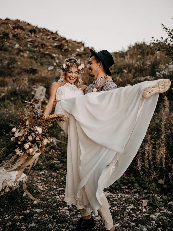 Luolandi Long Lace Chiffon Halter Neckline Backless Wedding Dresses Floor Length Elegant Bridal Gown