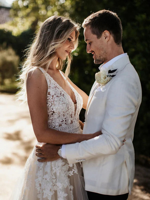 Luolandi Fabulous Tulle V-neck A-line Sweep Train Wedding Gowns With Beaded Elegant