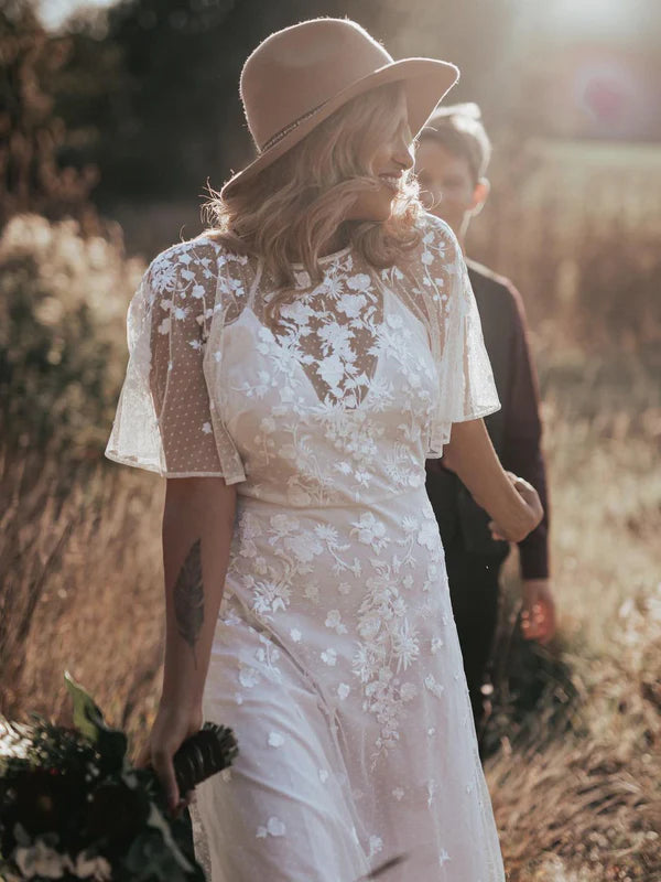 Luolandi Unique Floral Lace Bat Sleeves A-line Floor-length Wedding Dresses Beautiful