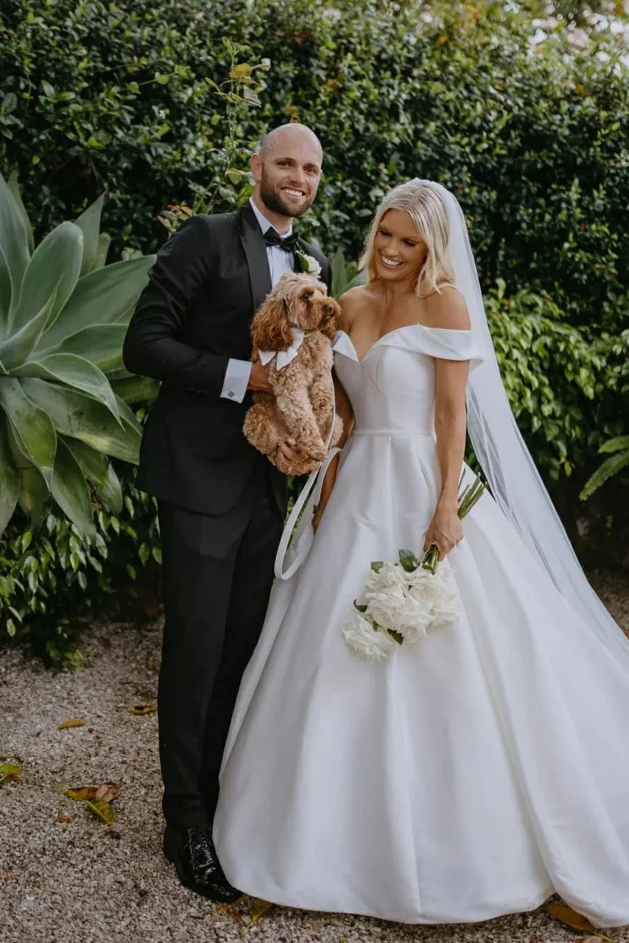 Luolandi A Line Wedding Dress Off The Shoulder Satin Bridal Dress Floor Length Solid Color Simple Bridal Gown