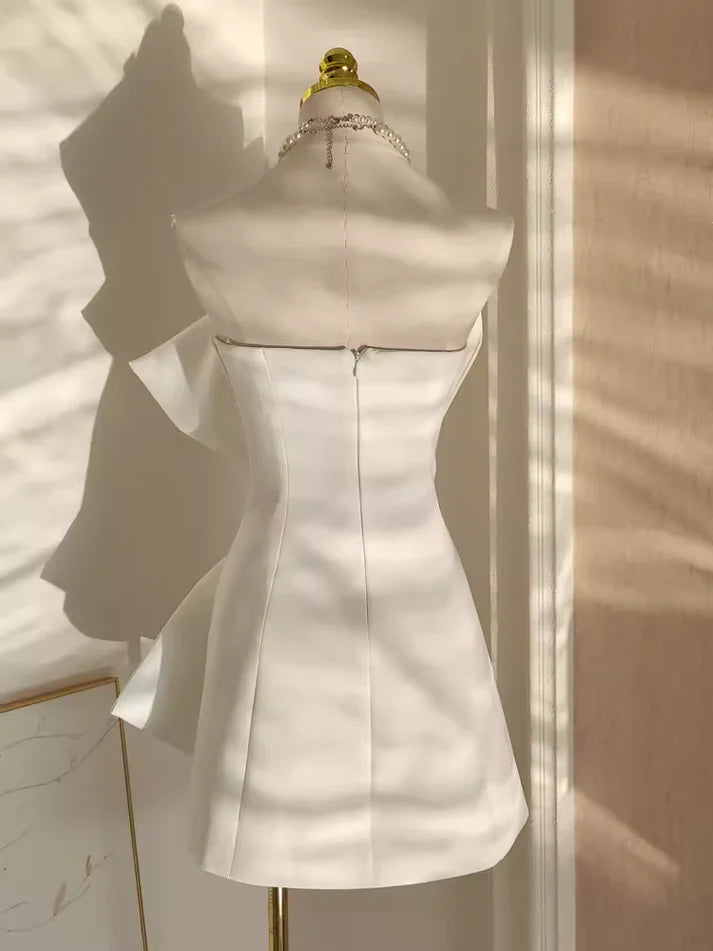 Luolandi Cute A line Strapless Short Prom Dress With Bow Charming Homecoming Dress Lovely Graduation Dress Chic Birthday Party Dress