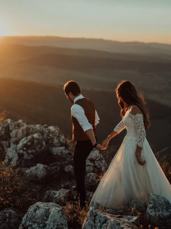 Luolandi Elegant Long Sleeves Lace Illusion Backless Wedding Dresses A-line Bridal Gowns Beautiful