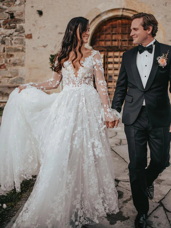 Luolandi Graceful Appliqued A-line Wedding Dresses With Long Sleeves Lace Bridal Gowns Elegant