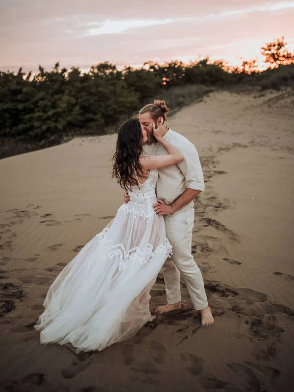 Luolandi Stunning Bohemia A-Line Lace V-Neck Spaghetti Straps Wedding Dress Elegant