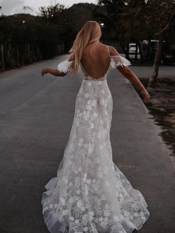 Luolandi Romantic Spaghetti Straps Floral Lace Long Wedding Dresses Floor Length Elegant Beautiful