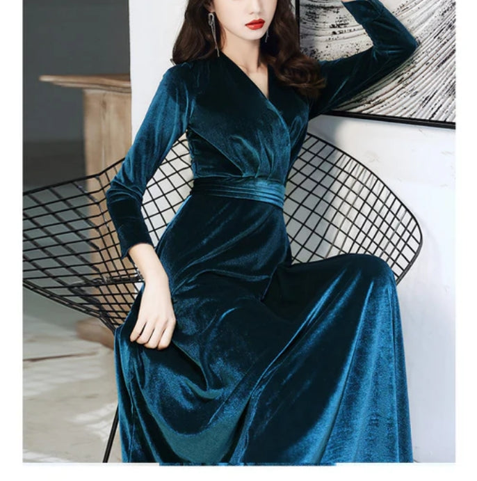 Luolandi Charming Velvet V-neckline Simple Long Bridesmaid Dress Long Sleeves A-line Party Dress Evening Dress